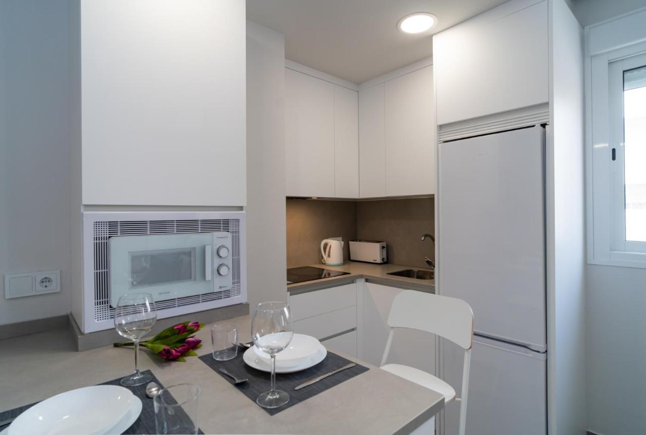 Aac Malaga - Apartamento Muy Comodo Y Bien Comunicado, A 1,3Km Del Centro Bagian luar foto